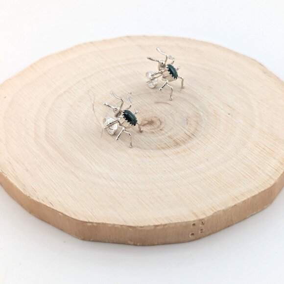 Handmade Navajo Stud Earrings Native American Spider Malachite Stone Jewelry *** - Picture 4 of 11